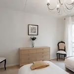 Airhome - Black&white Reval