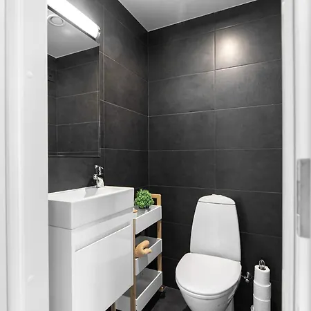 Korter Airhome - Black&white Tallinn