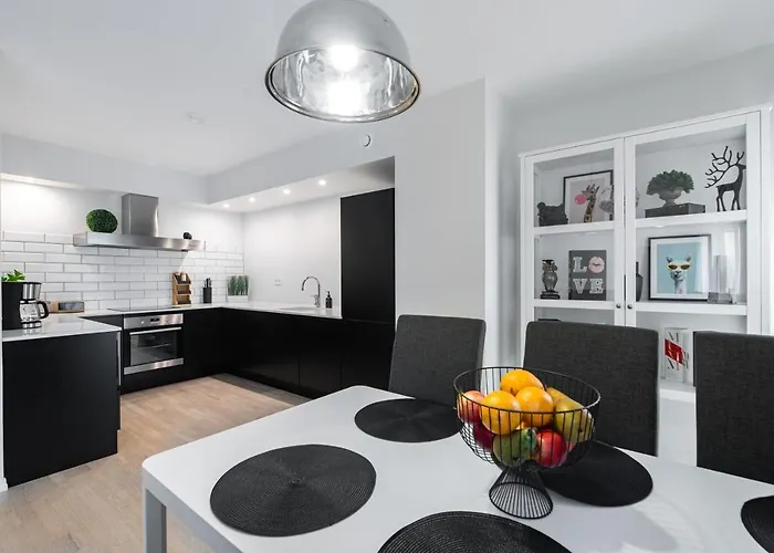 Airhome - Black&white Daire Tallinn