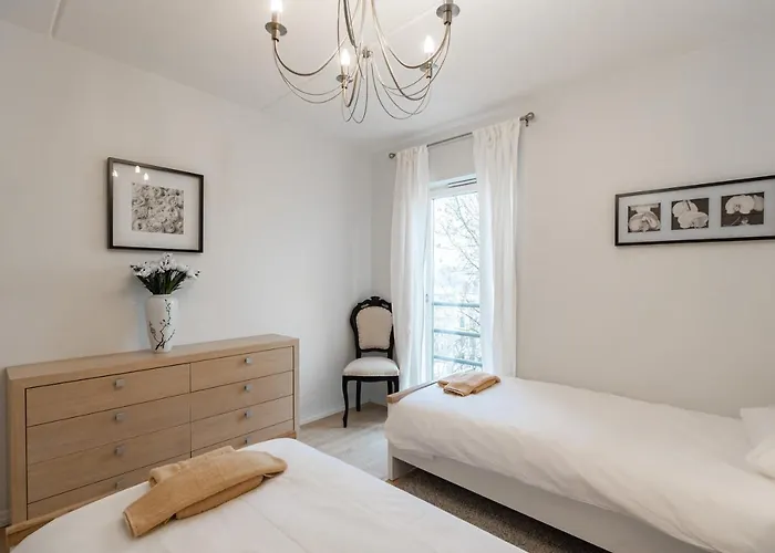 Airhome - Black&white