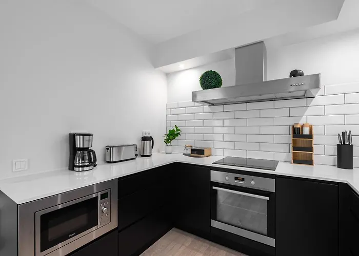 Daire Airhome - Black&white Tallinn